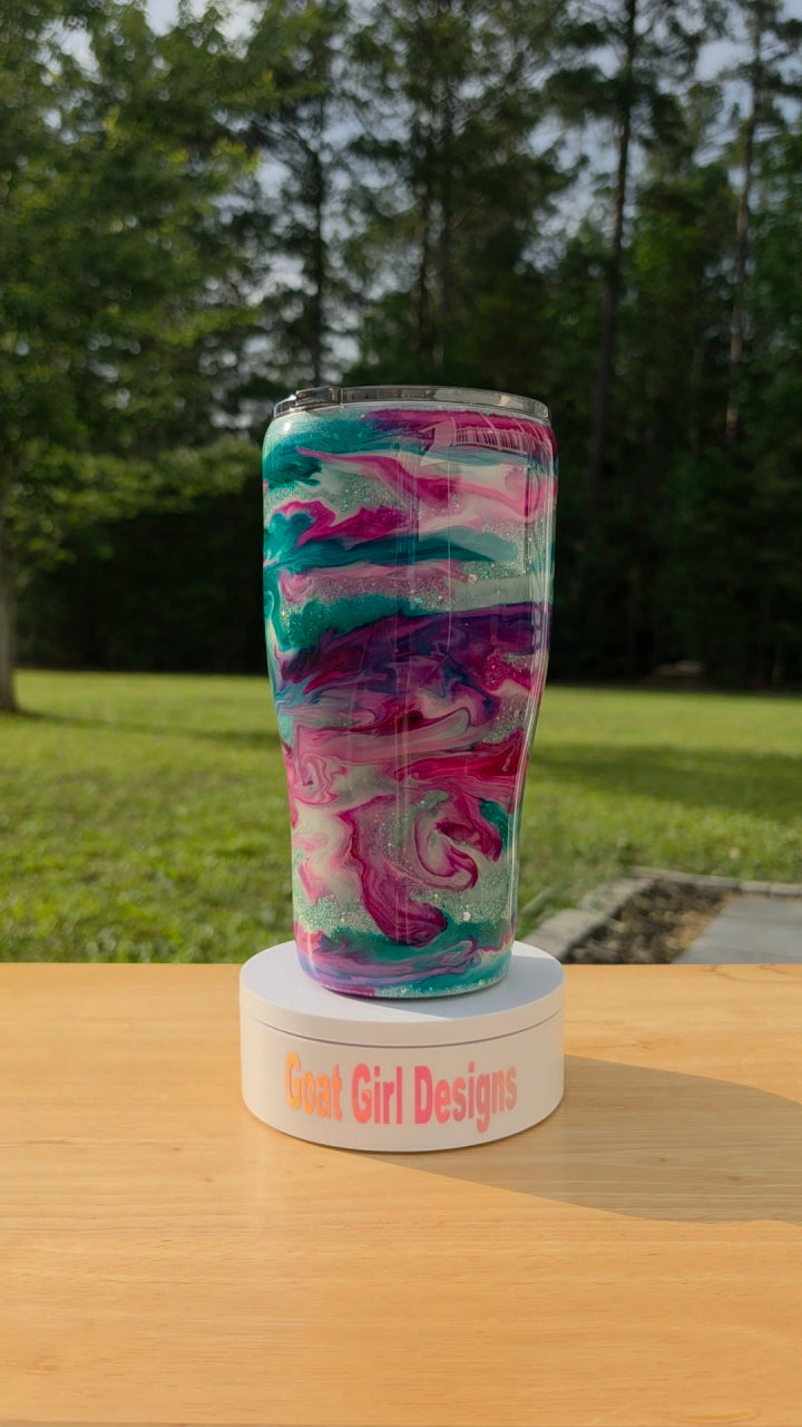 30 oz Modern Curve tumbler